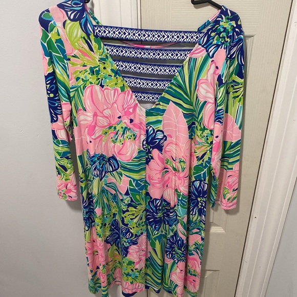 Lily Pulitzer size M, floral mochi dress. WOT worn once, amazing condition. - Picture 4 of 7